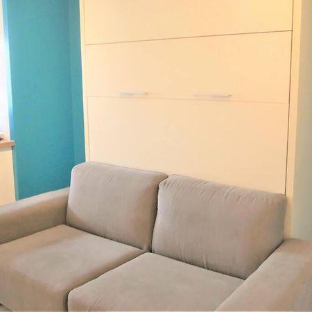 Agreable Studio Situe Dans L'Hyper Centre D'Auray Exteriör bild
